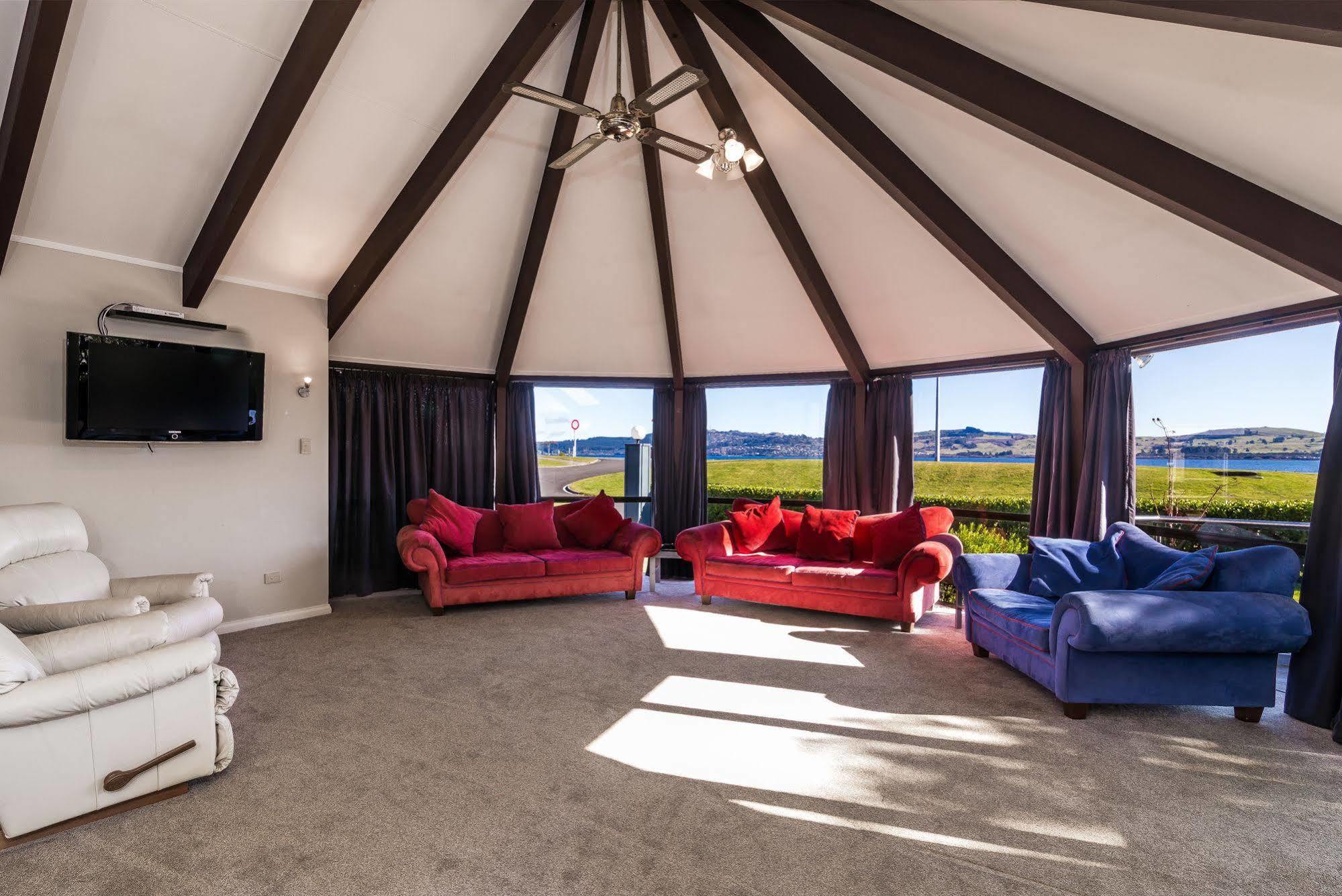 Accent On Taupo Motor Lodge Экстерьер фото